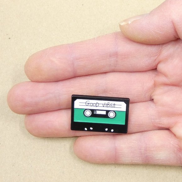 FREE ADD ON WITH PURCHASE Retro Good Vibes Cassette Tape Enamel Brooch Pin - Picture 2 of 4